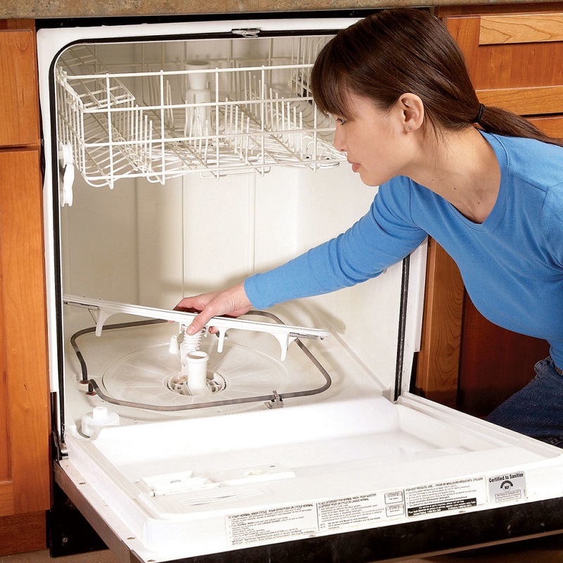 چرا ماشین ظرفشویی تمیز نمیشوره؟ 6 مرحله ساده برای حل این مشکل