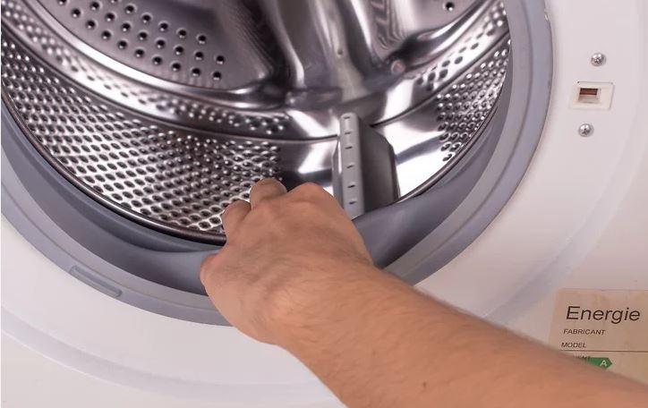 نحوه تمیز کردن ماشین لباسشویی درب از جلو