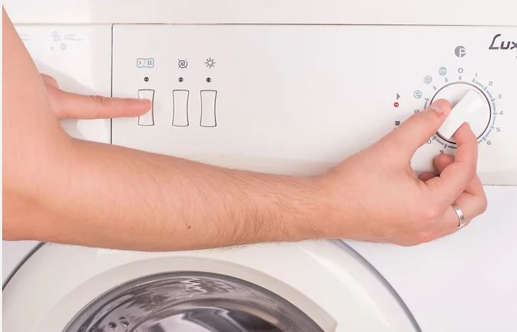 نحوه تمیز کردن ماشین لباسشویی درب از جلو